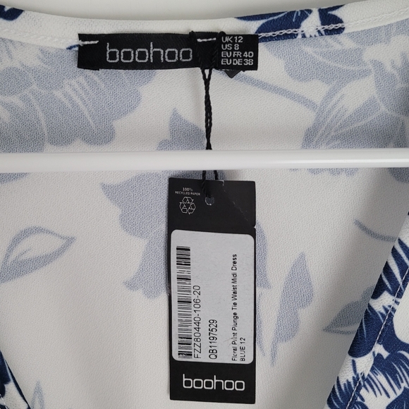 NWT blue & white floral Boohoo dress size 6 - Picture 3 of 4